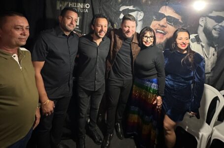Prefeita Vilma Negromonte recepciona artistas e políticos em megafesta de Santo Antônio