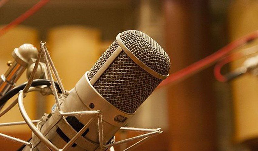 microfone_de_radio